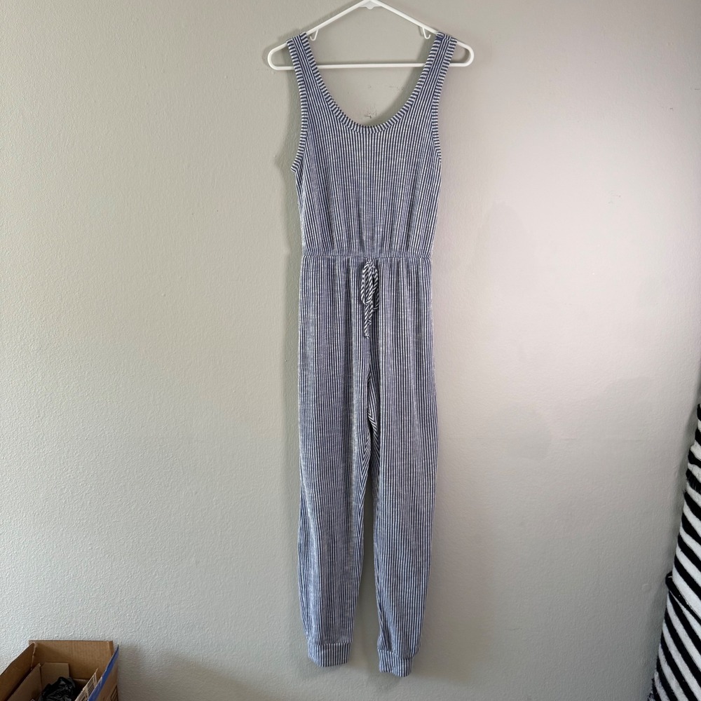 Caution to the Wind Blue White Striped Sleeveless Jogger Jumpsuit Small JS149-G8